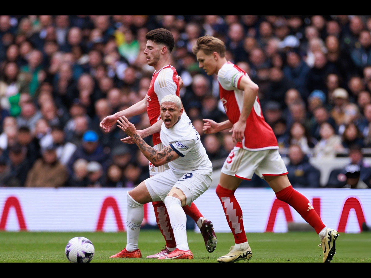 Sự Kiện Gây Phẫn Nộ: Sao Tottenham Chế Nhạo Arsenal vì Mất Cơ Hội Vô Địch