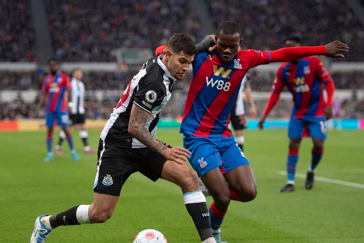 Soi kèo Newcastle vs Crystal Palace chuẩn nhất: Bí kíp từ cao thủ.